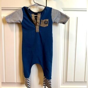 Rags to Raches Short Sleeve Romper with snaps 3-6M